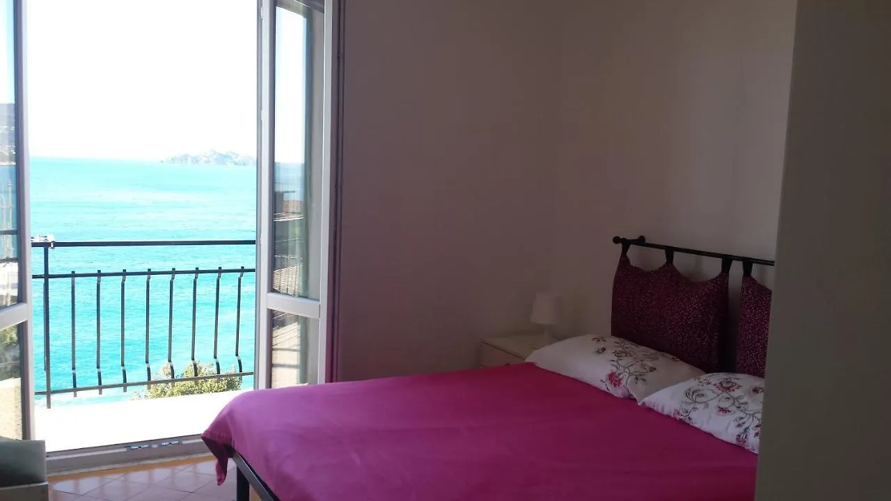 Vista Mare E Portofino - Sea And Portofino View Apartment Zoagli 0*,  Italy
